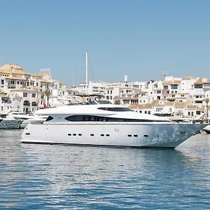 https://super-yacht-located-in-the-heart-of-barcelona.catalonia-hotels.com